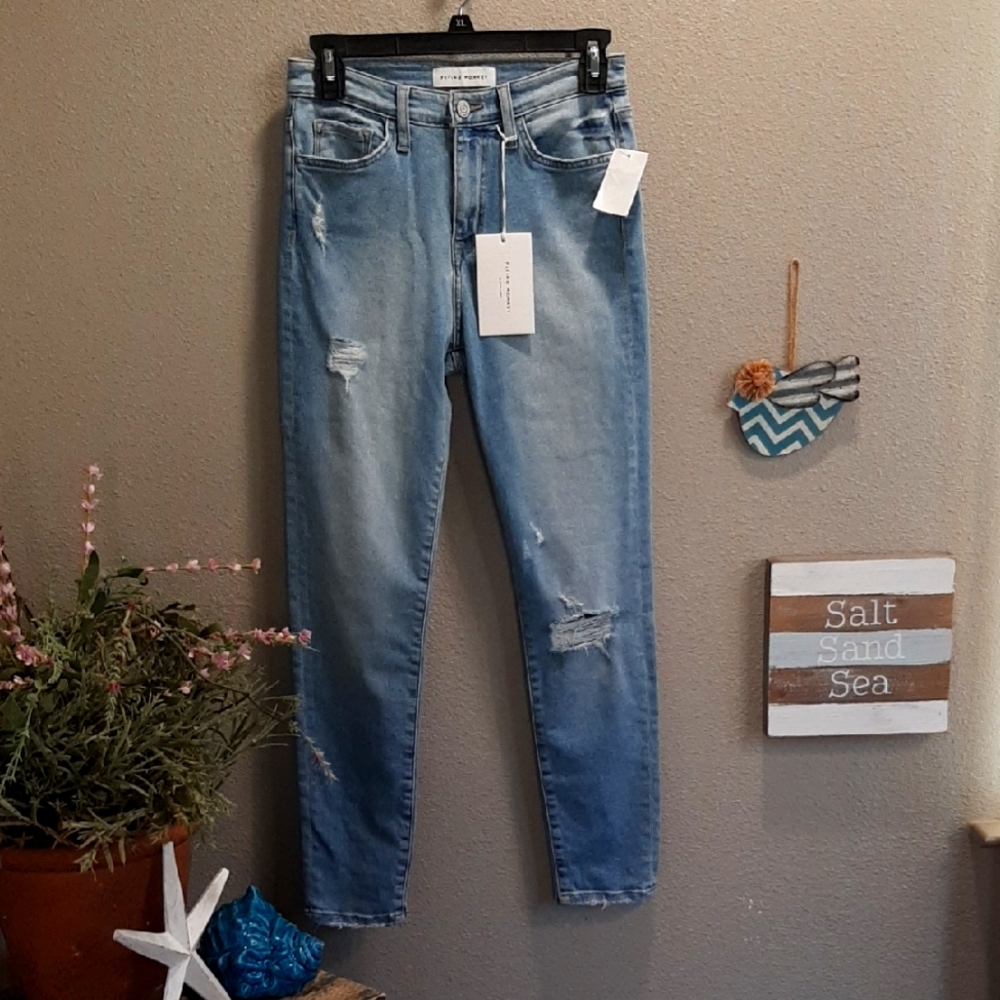 Flying Monkey Womans Jeans Size 25. New With Tags